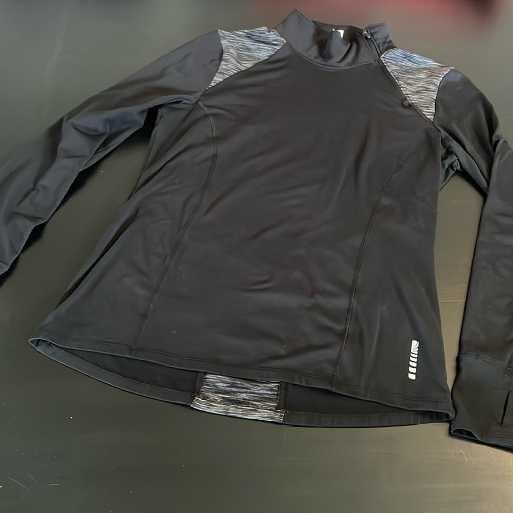Women’s Marika athletic top